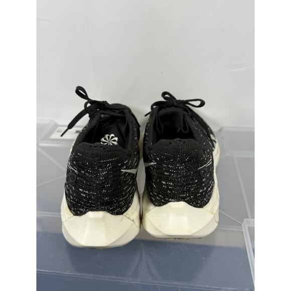Nike ZoomX Invincible Run Flyknit 3 Men’s 9 Black White DR2660-001 Running Shoes - Picture 4 of 6
